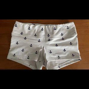 FLEO jackie 585 anchors Shorts
